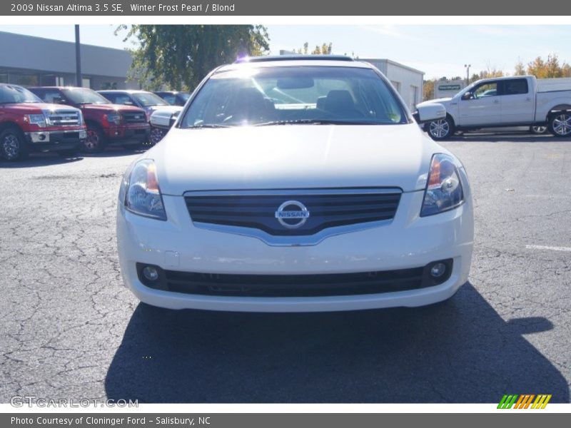 Winter Frost Pearl / Blond 2009 Nissan Altima 3.5 SE