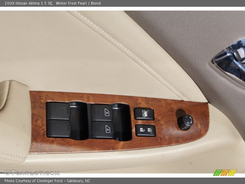 Winter Frost Pearl / Blond 2009 Nissan Altima 3.5 SE