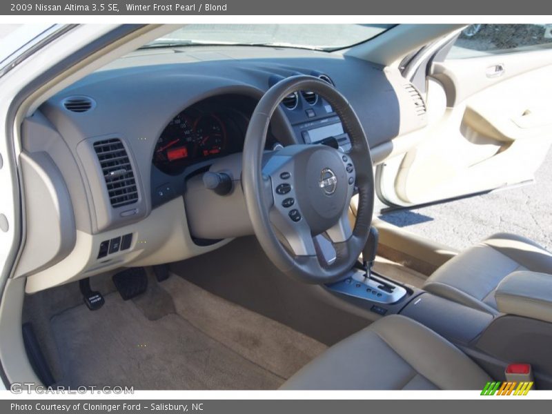 Winter Frost Pearl / Blond 2009 Nissan Altima 3.5 SE