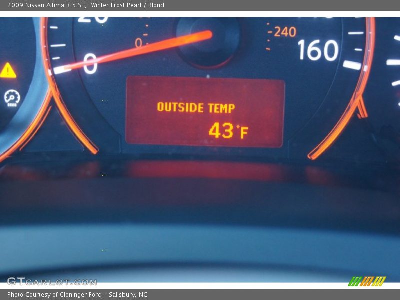 Winter Frost Pearl / Blond 2009 Nissan Altima 3.5 SE