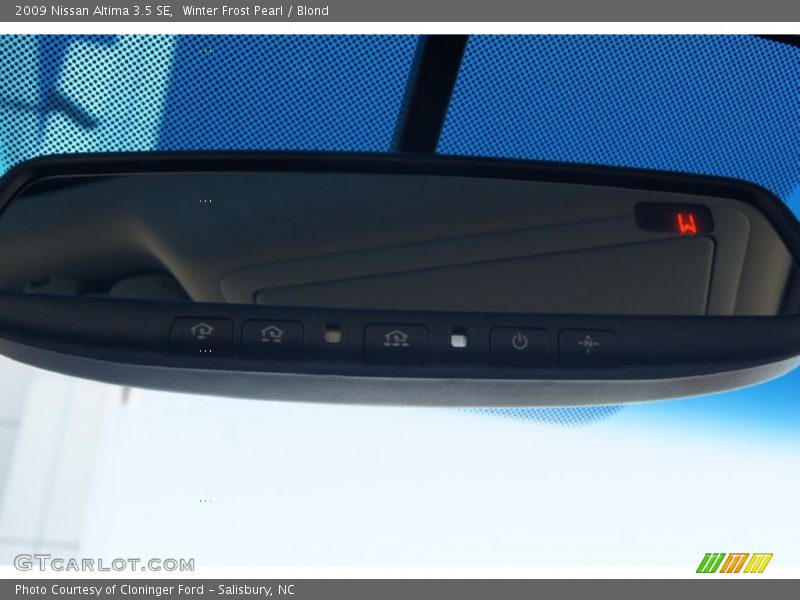 Winter Frost Pearl / Blond 2009 Nissan Altima 3.5 SE