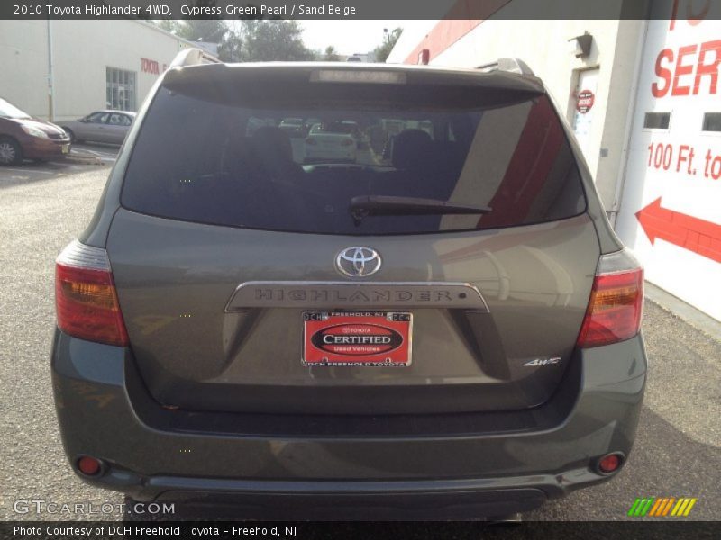 Cypress Green Pearl / Sand Beige 2010 Toyota Highlander 4WD