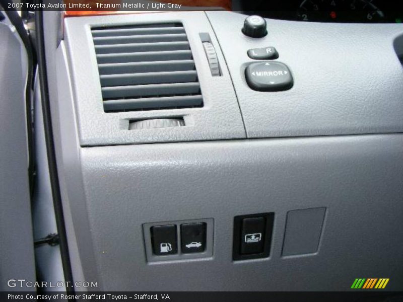 Titanium Metallic / Light Gray 2007 Toyota Avalon Limited