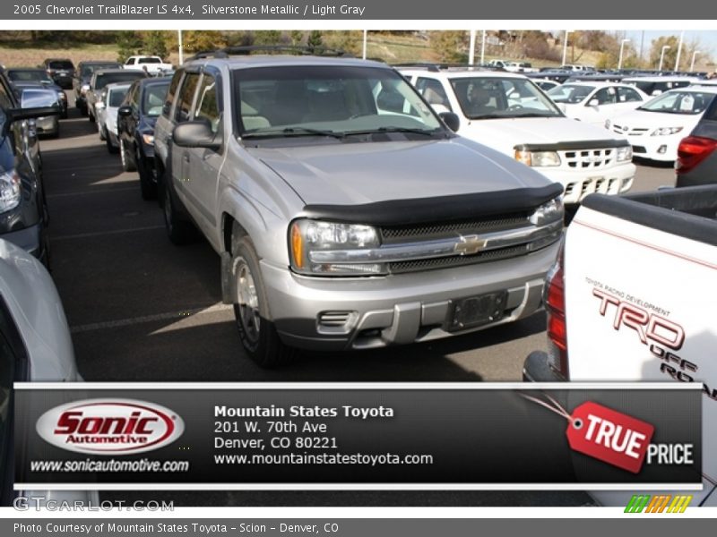 Silverstone Metallic / Light Gray 2005 Chevrolet TrailBlazer LS 4x4