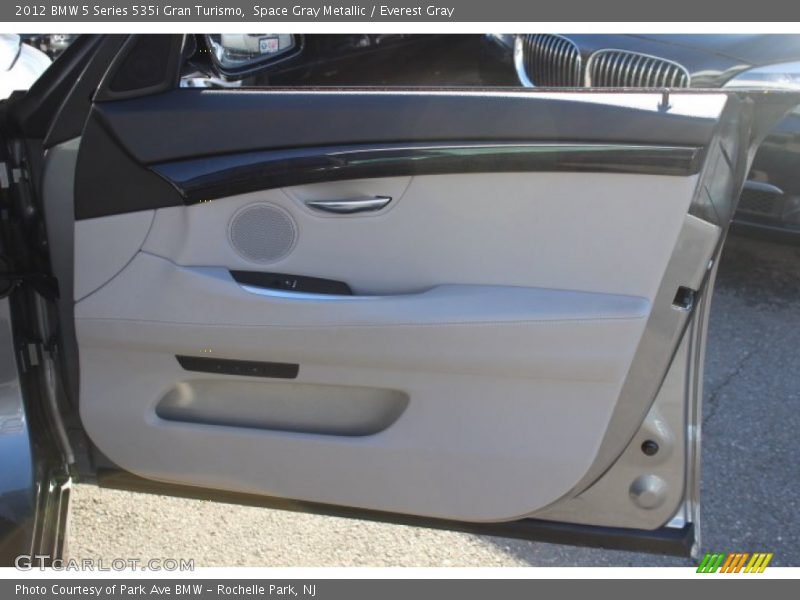 Space Gray Metallic / Everest Gray 2012 BMW 5 Series 535i Gran Turismo