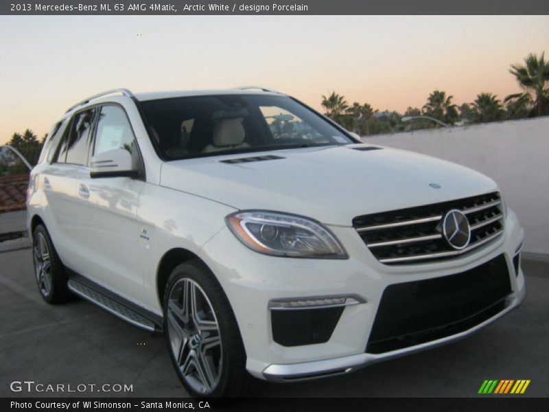 Front 3/4 View of 2013 ML 63 AMG 4Matic