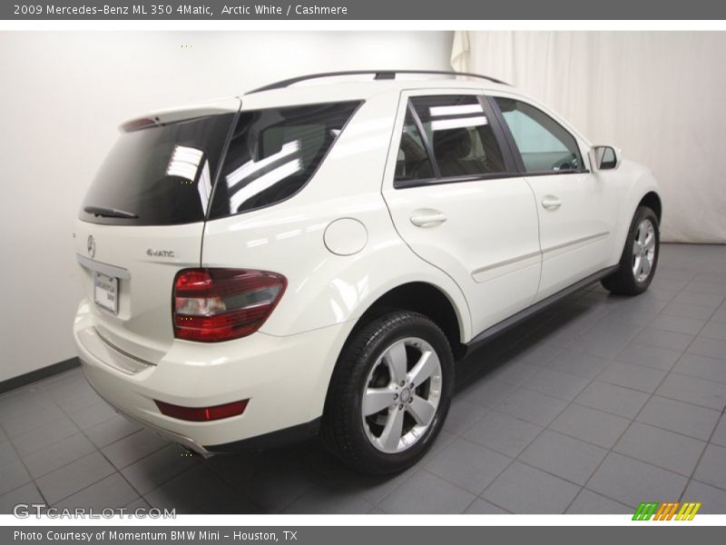 Arctic White / Cashmere 2009 Mercedes-Benz ML 350 4Matic