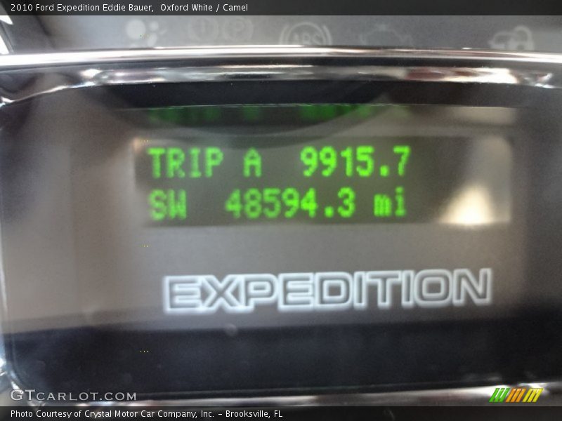 Oxford White / Camel 2010 Ford Expedition Eddie Bauer