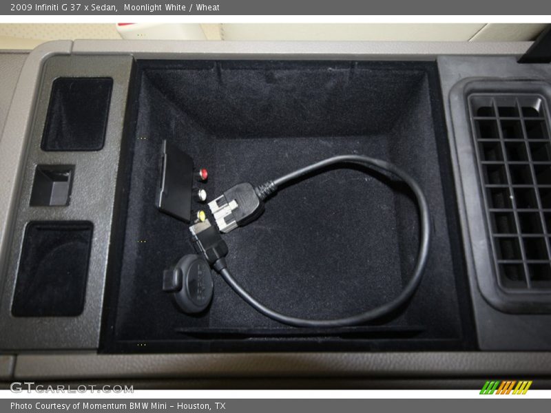 Moonlight White / Wheat 2009 Infiniti G 37 x Sedan