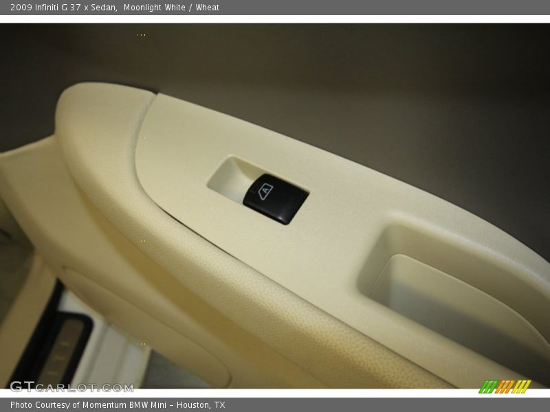 Moonlight White / Wheat 2009 Infiniti G 37 x Sedan