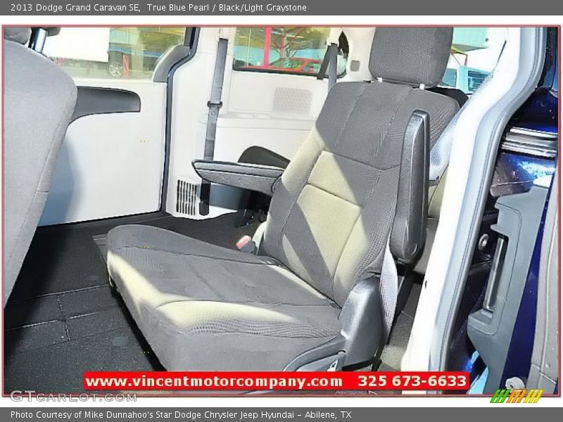 True Blue Pearl / Black/Light Graystone 2013 Dodge Grand Caravan SE