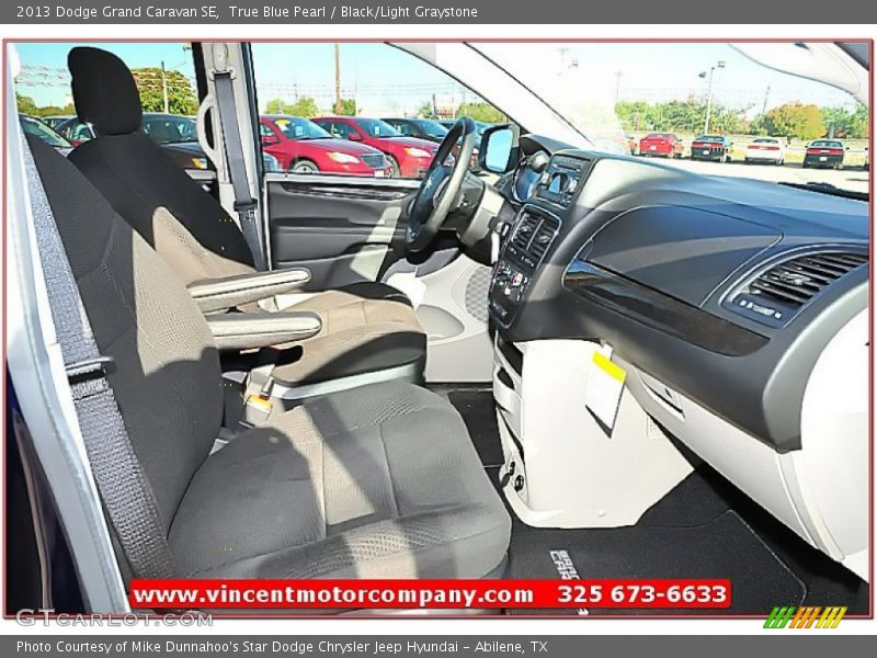 True Blue Pearl / Black/Light Graystone 2013 Dodge Grand Caravan SE