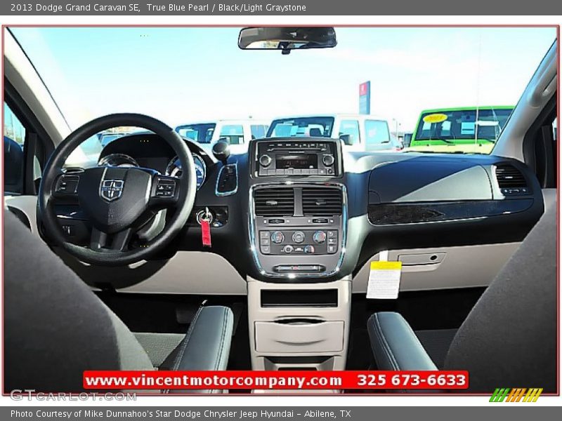 True Blue Pearl / Black/Light Graystone 2013 Dodge Grand Caravan SE