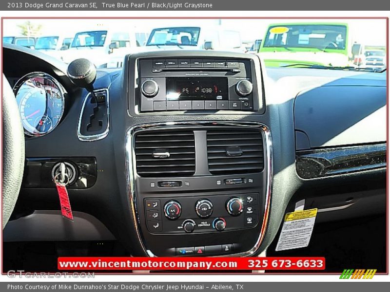 True Blue Pearl / Black/Light Graystone 2013 Dodge Grand Caravan SE