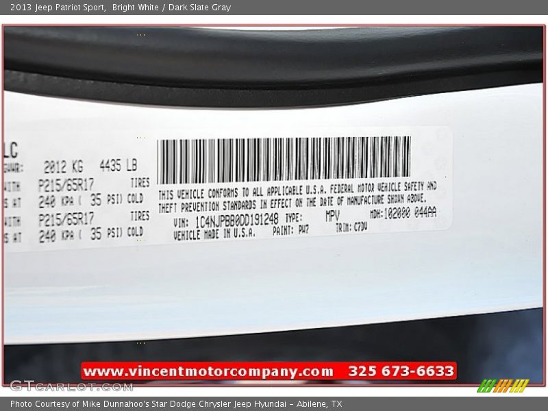 Bright White / Dark Slate Gray 2013 Jeep Patriot Sport