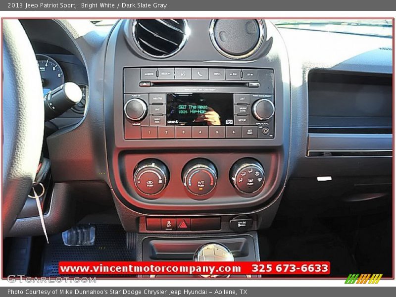 Bright White / Dark Slate Gray 2013 Jeep Patriot Sport