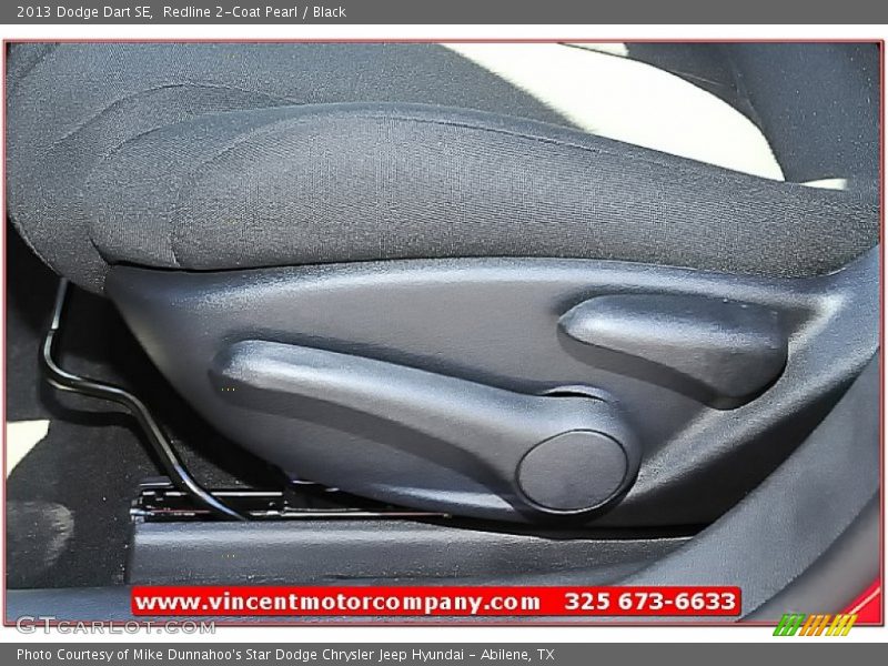 Redline 2-Coat Pearl / Black 2013 Dodge Dart SE
