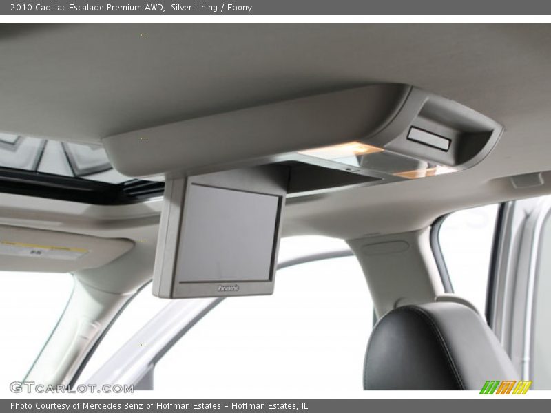 Silver Lining / Ebony 2010 Cadillac Escalade Premium AWD