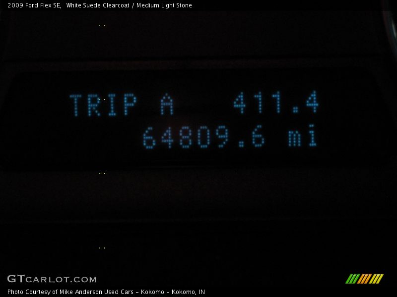 White Suede Clearcoat / Medium Light Stone 2009 Ford Flex SE