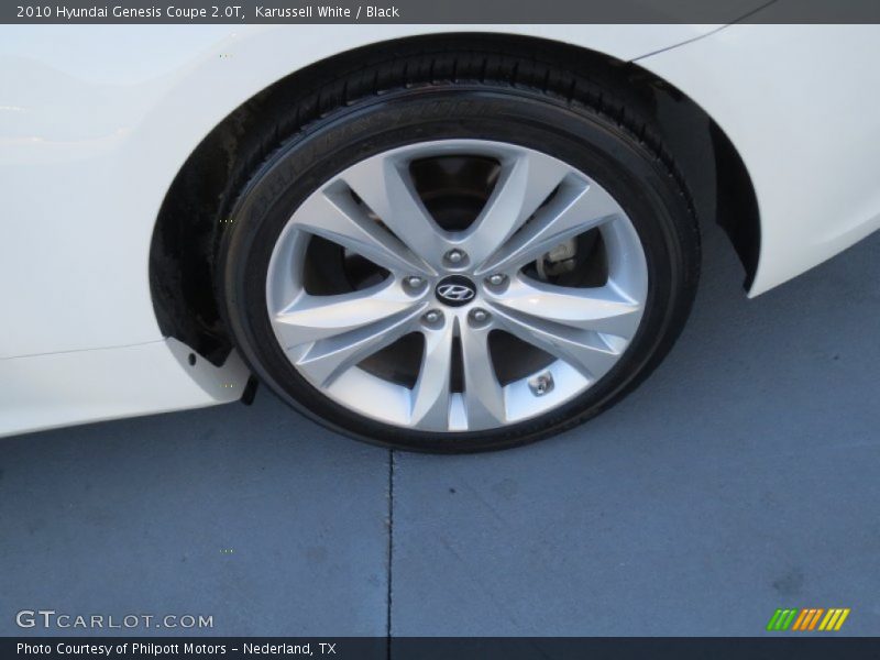 Karussell White / Black 2010 Hyundai Genesis Coupe 2.0T