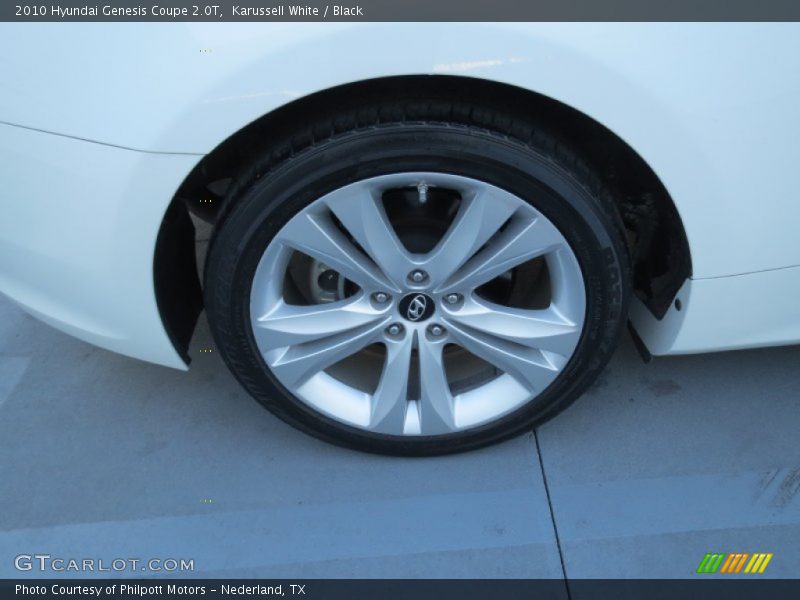 Karussell White / Black 2010 Hyundai Genesis Coupe 2.0T