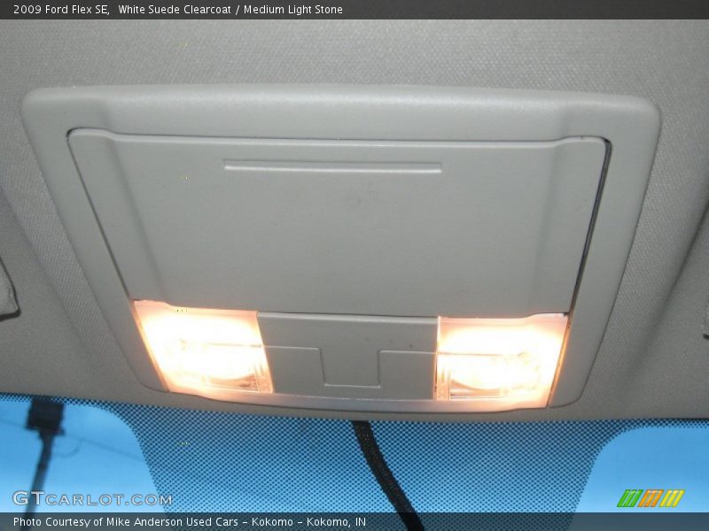 White Suede Clearcoat / Medium Light Stone 2009 Ford Flex SE