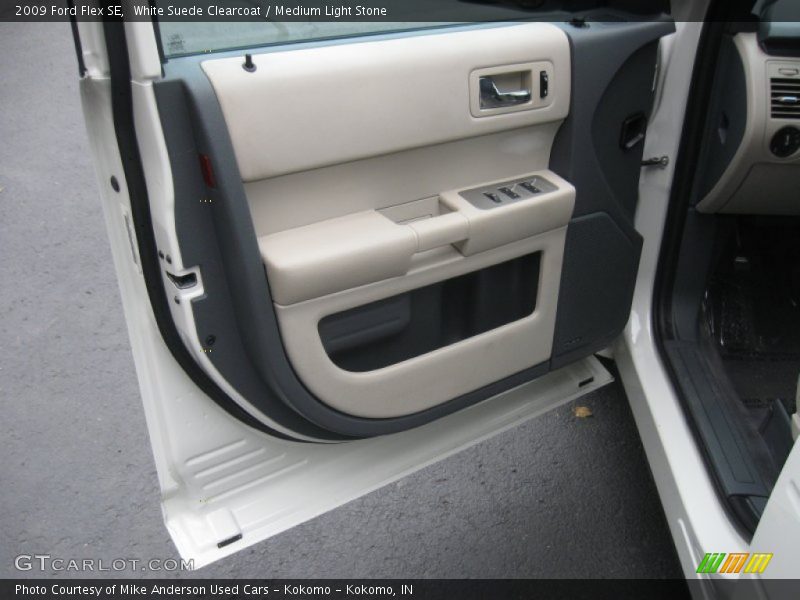 White Suede Clearcoat / Medium Light Stone 2009 Ford Flex SE