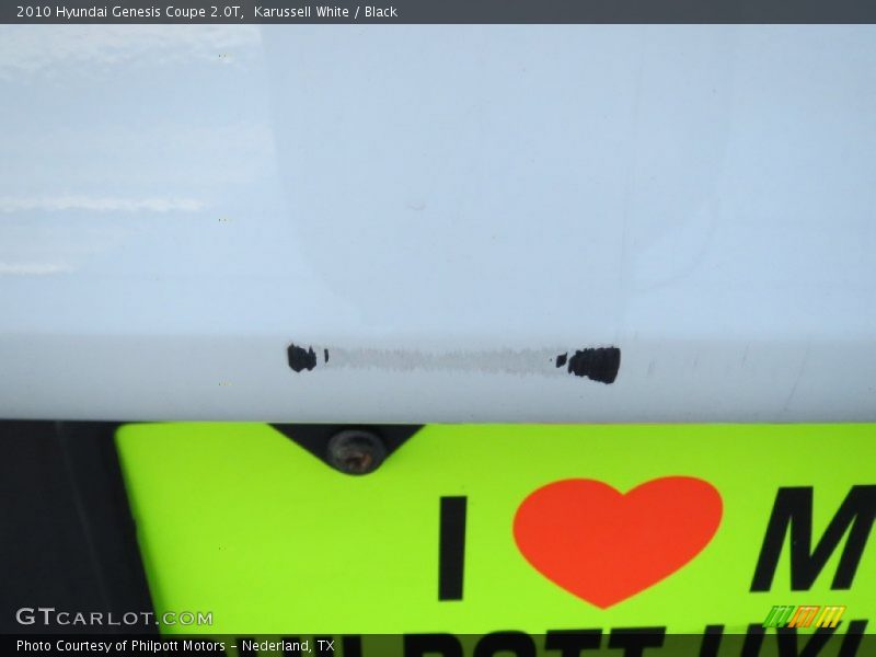 Karussell White / Black 2010 Hyundai Genesis Coupe 2.0T