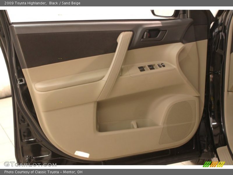 Black / Sand Beige 2009 Toyota Highlander