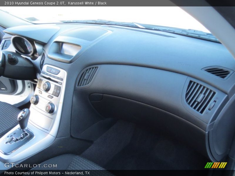 Karussell White / Black 2010 Hyundai Genesis Coupe 2.0T