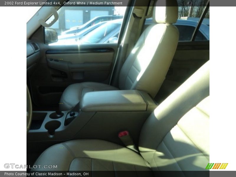 Oxford White / Medium Parchment 2002 Ford Explorer Limited 4x4