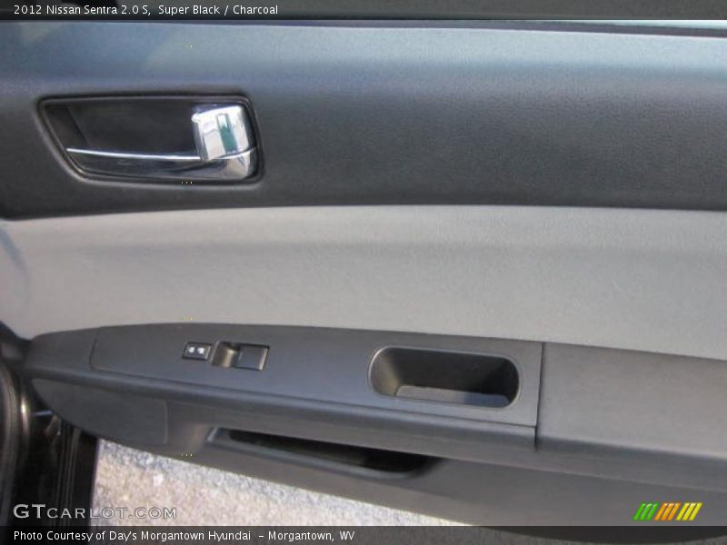 Super Black / Charcoal 2012 Nissan Sentra 2.0 S