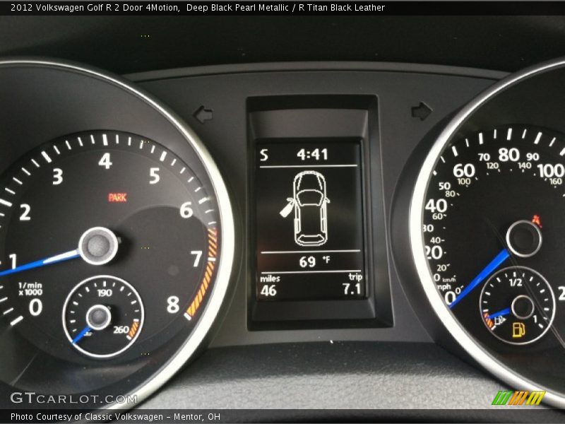 Deep Black Pearl Metallic / R Titan Black Leather 2012 Volkswagen Golf R 2 Door 4Motion