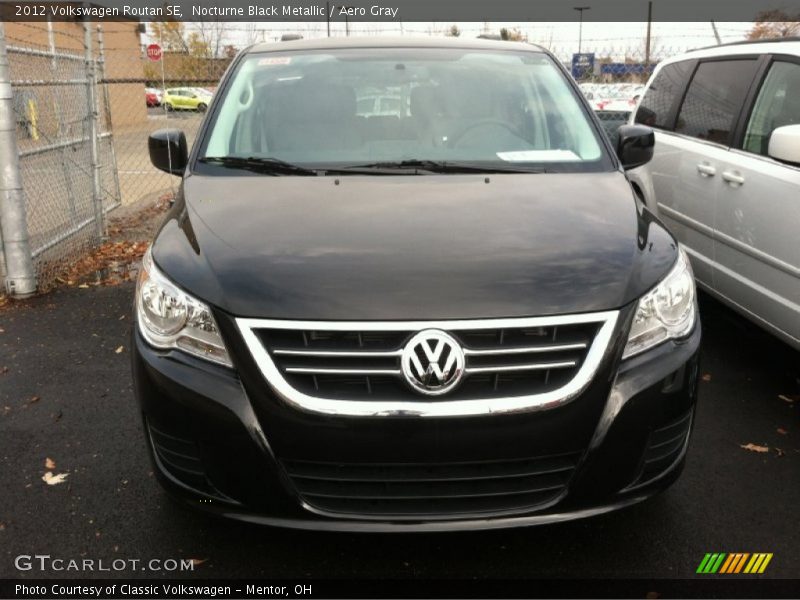 Nocturne Black Metallic / Aero Gray 2012 Volkswagen Routan SE
