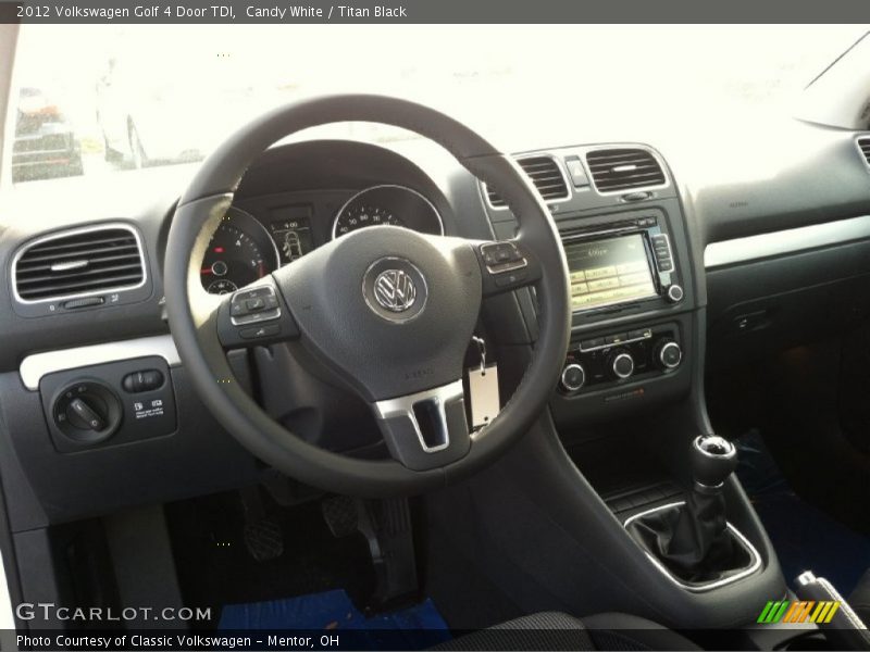 Candy White / Titan Black 2012 Volkswagen Golf 4 Door TDI