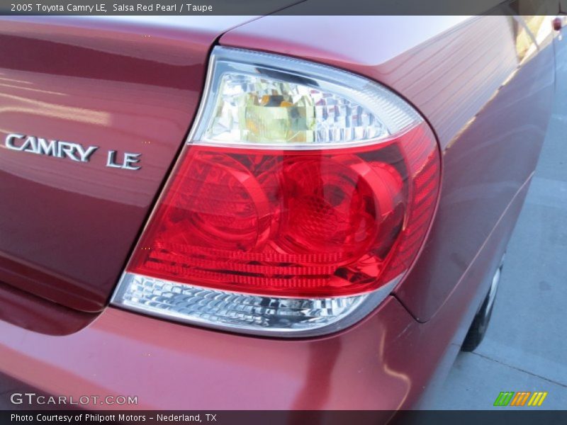 Salsa Red Pearl / Taupe 2005 Toyota Camry LE
