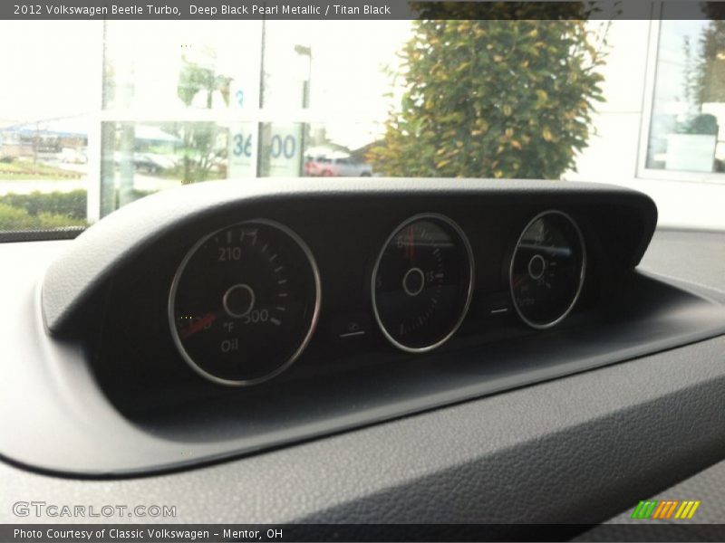 Deep Black Pearl Metallic / Titan Black 2012 Volkswagen Beetle Turbo