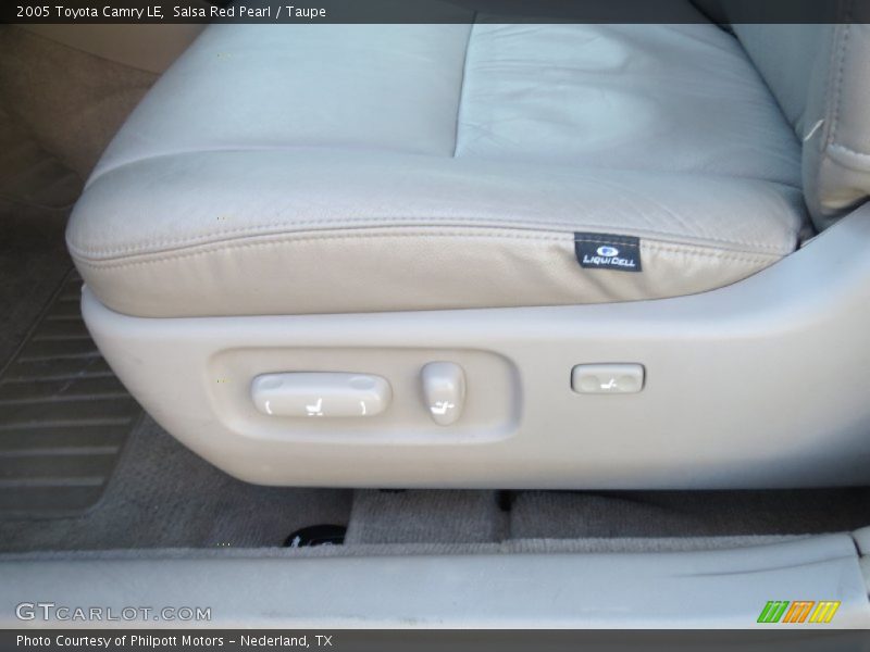 Salsa Red Pearl / Taupe 2005 Toyota Camry LE