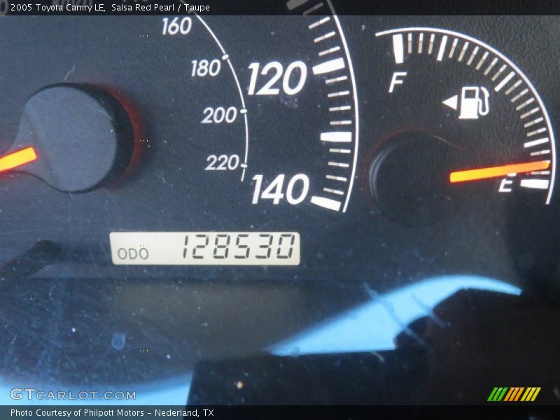 Salsa Red Pearl / Taupe 2005 Toyota Camry LE