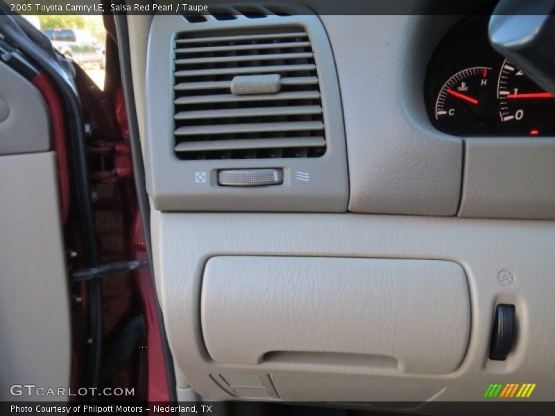Salsa Red Pearl / Taupe 2005 Toyota Camry LE