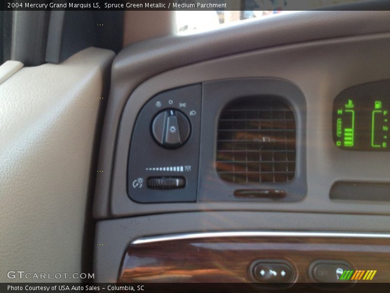 Spruce Green Metallic / Medium Parchment 2004 Mercury Grand Marquis LS