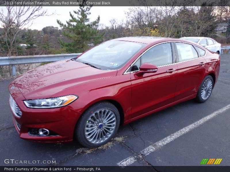 Front 3/4 View of 2013 Fusion Titanium