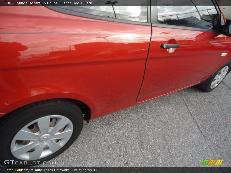 Tango Red / Black 2007 Hyundai Accent GS Coupe