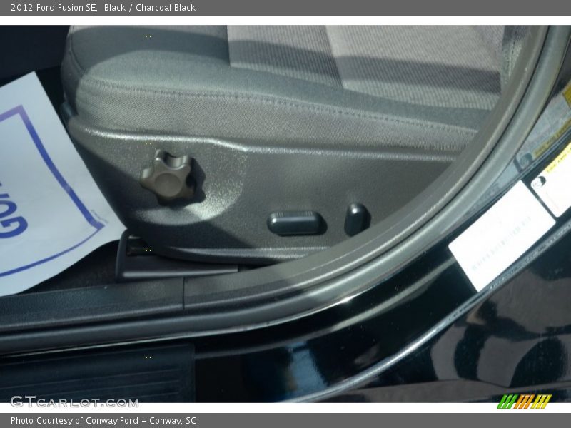Black / Charcoal Black 2012 Ford Fusion SE