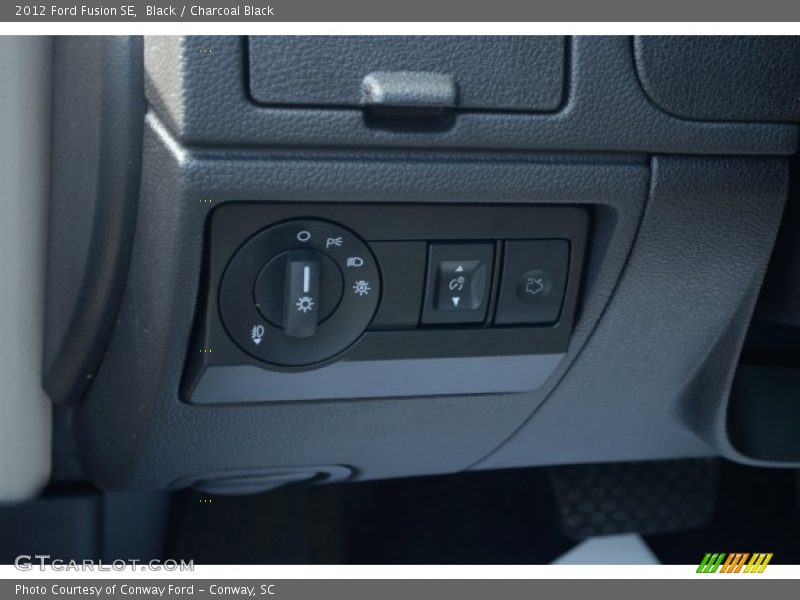 Black / Charcoal Black 2012 Ford Fusion SE