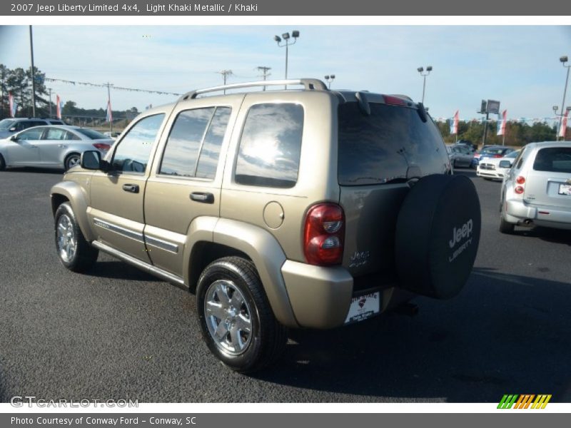 Light Khaki Metallic / Khaki 2007 Jeep Liberty Limited 4x4