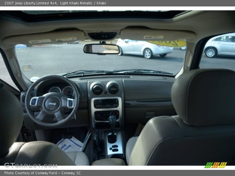 Light Khaki Metallic / Khaki 2007 Jeep Liberty Limited 4x4