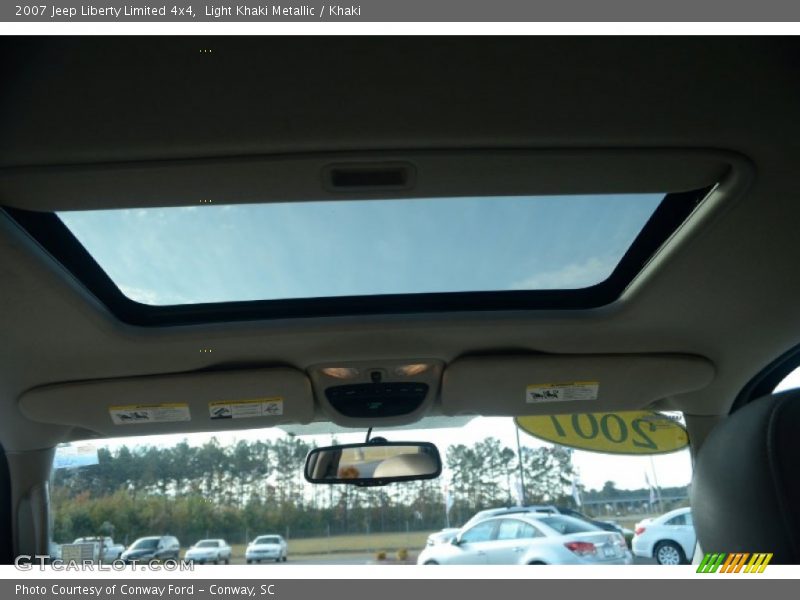 Light Khaki Metallic / Khaki 2007 Jeep Liberty Limited 4x4
