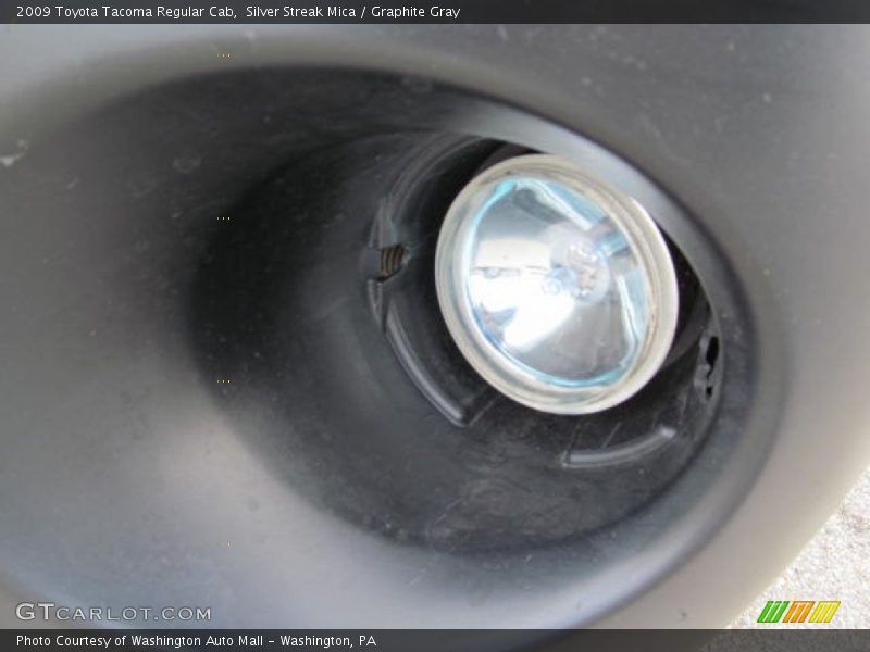 Silver Streak Mica / Graphite Gray 2009 Toyota Tacoma Regular Cab