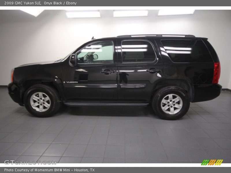 Onyx Black / Ebony 2009 GMC Yukon SLE